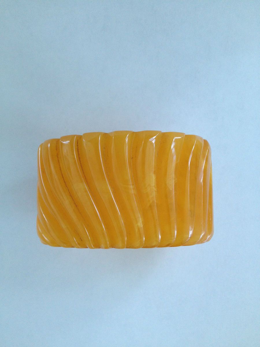 Authentic Bakelite Bracelets Three Colors Three Styles