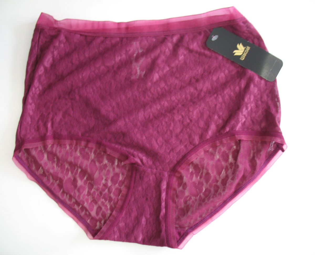 Wacoal Animal Tracks Brief Panty Beaujolais 875121 Sz M 6 NWT