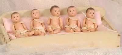 Dionne Quintuplets 1935 Alexander Bed + dolls all original