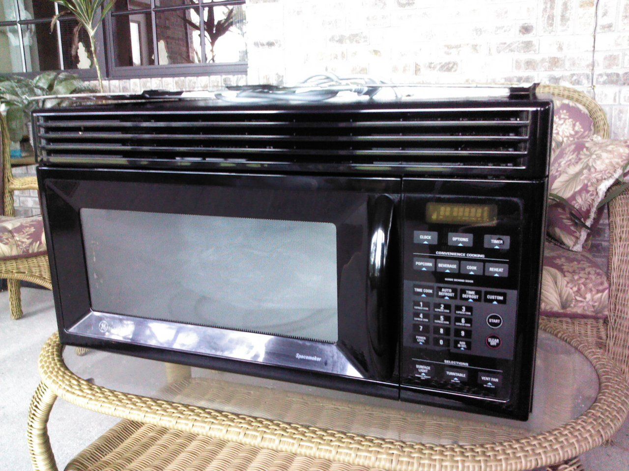 black_microwave_oven