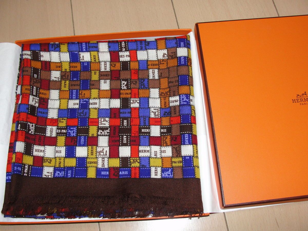 Hermes Bolduc AU Carre Cashmere Scarf