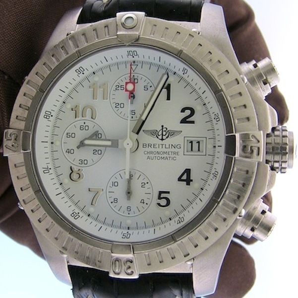 BREITLING TITANIUM CHRONO AVENGER AUTOMATIC CHRONOMETER Mens Watch Ref 