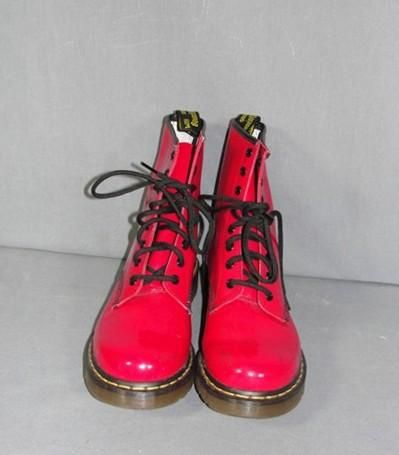 US OF TARA KATE GREGSON BRIE LARSON WORN DR MARTEN BOOTS EP 103