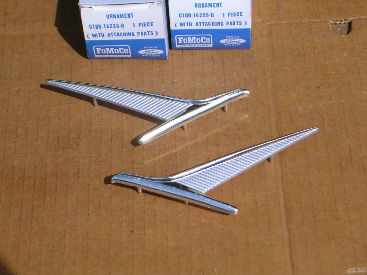 1961 Ford Falcon Front Fender Ornaments Pair Nibs C1DB FoMoCo