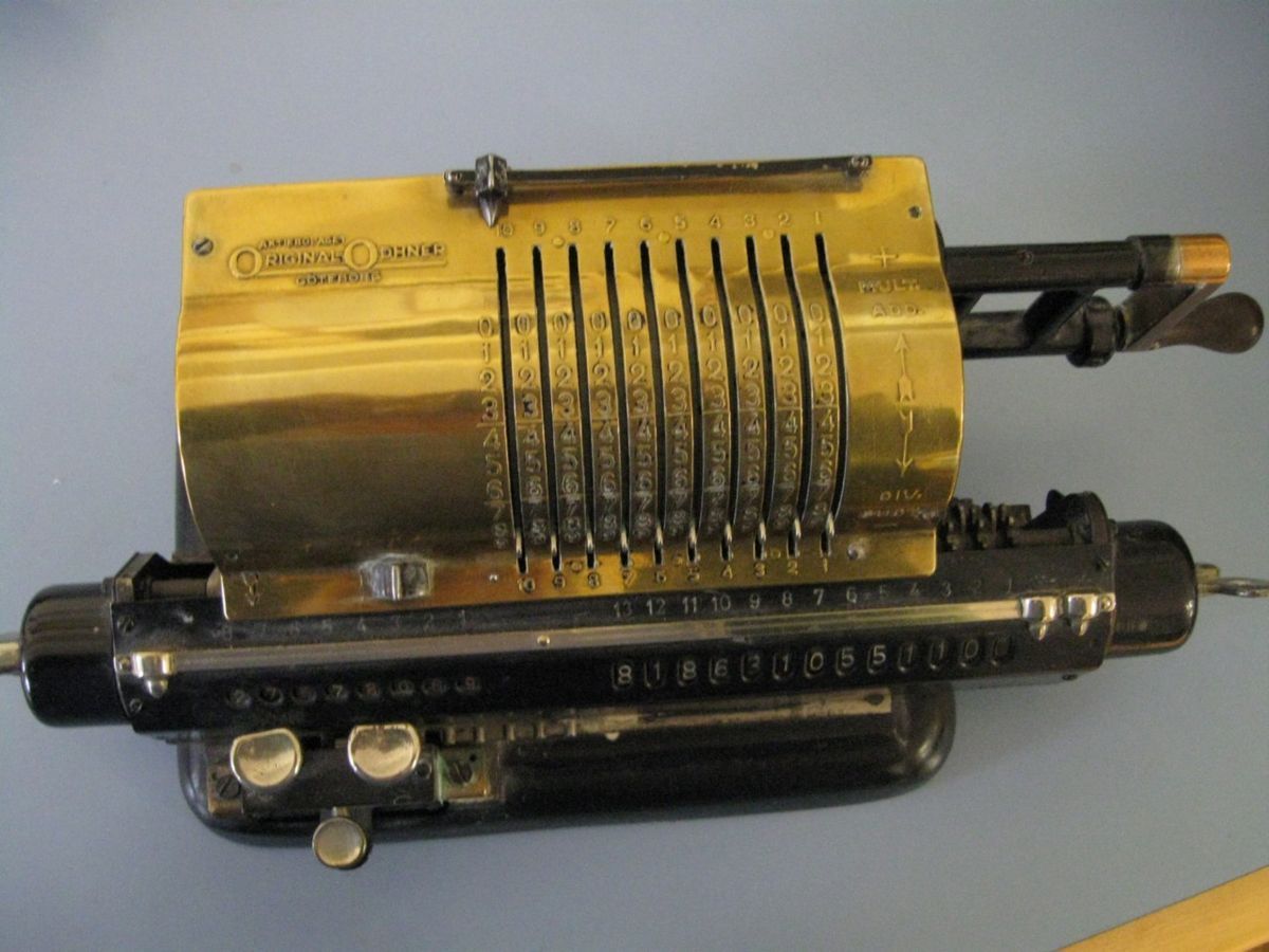    ORIGINAL DHNER GOTEBORG BRASS TRIUMPHATOR CALCULATOR ADDING MACHINE