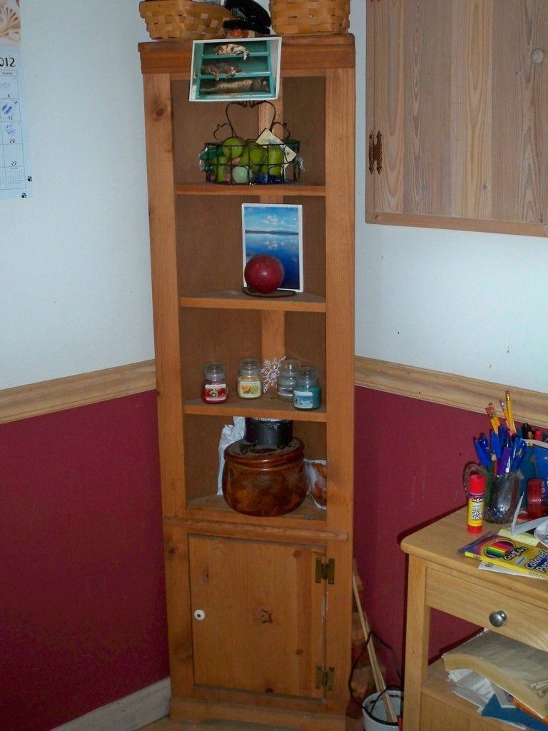  Corner Cabinet