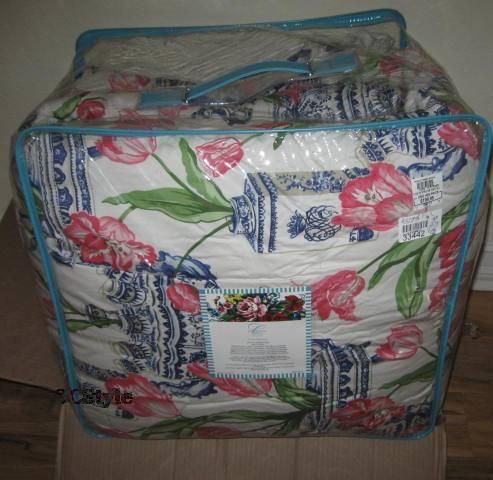 Carleton Varney Dutch Springtime Reversible Duvet Set Queen