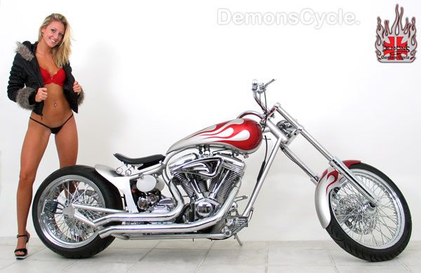 girls_chicks_bobber_chopper_pro_street