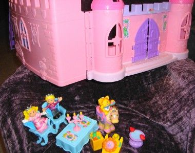 Fisher Price Family Doll Little People Loving Twirl Dollhouse