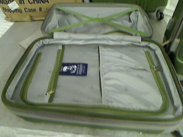  Choice Luggage Beverly Hills Country Club Malibu 3 Piece Hardside Set