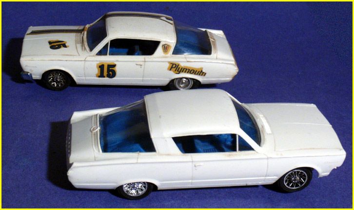 Vintage 1966 Strombecker Plymouth Barracuda Slot Cars as Is 1 32