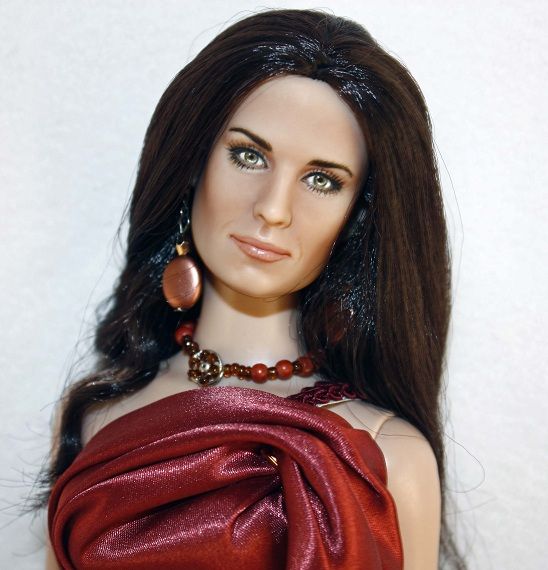  Serafina Pekkala Repaint OOAK  Demi Moore  with OOAK Outfit