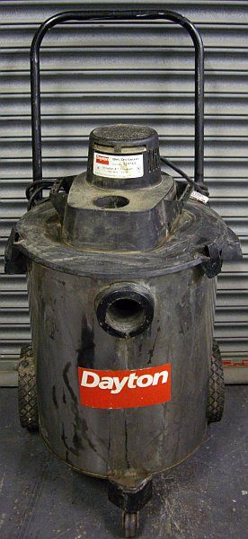 Dayton 2Z973D Shop Vac Vacuum Wet Dry Cleaner 10 Gallon