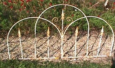 Wrought Iron Decorative Dome Fence Garden Border