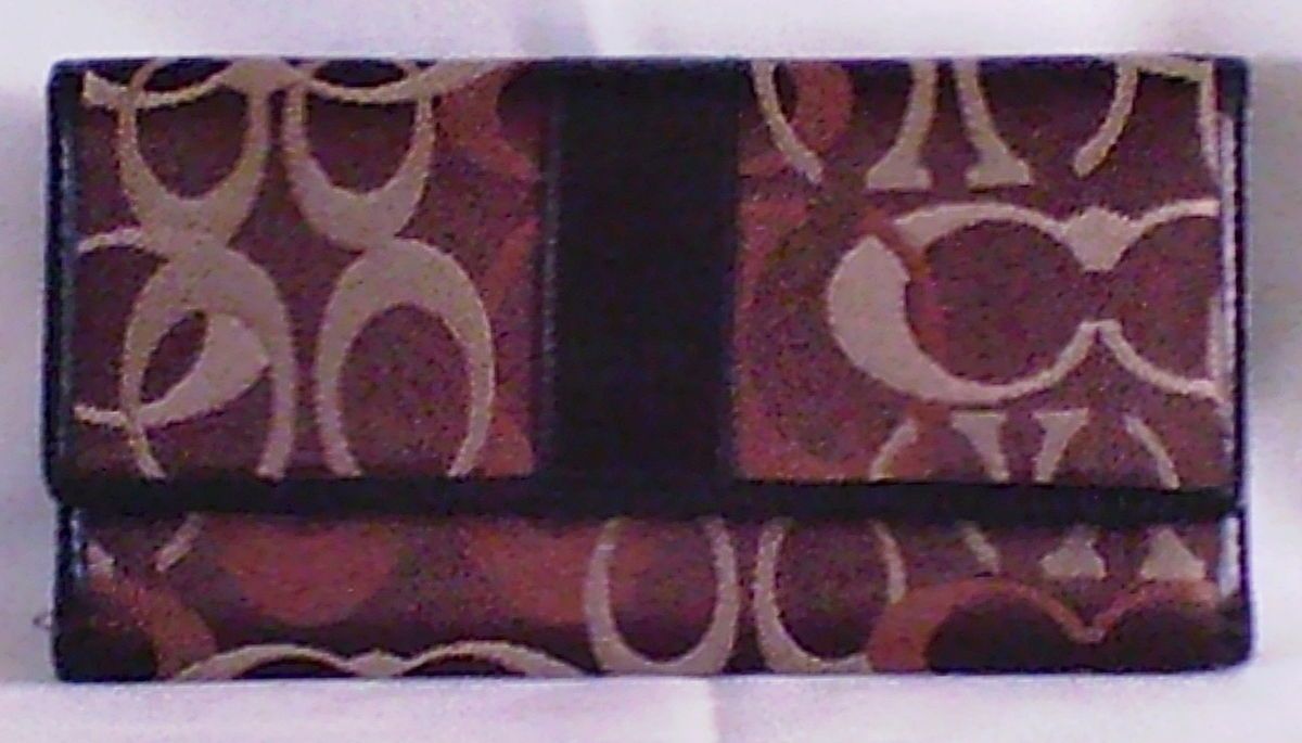 Coach Wallet Brown with Dark Brown Accents