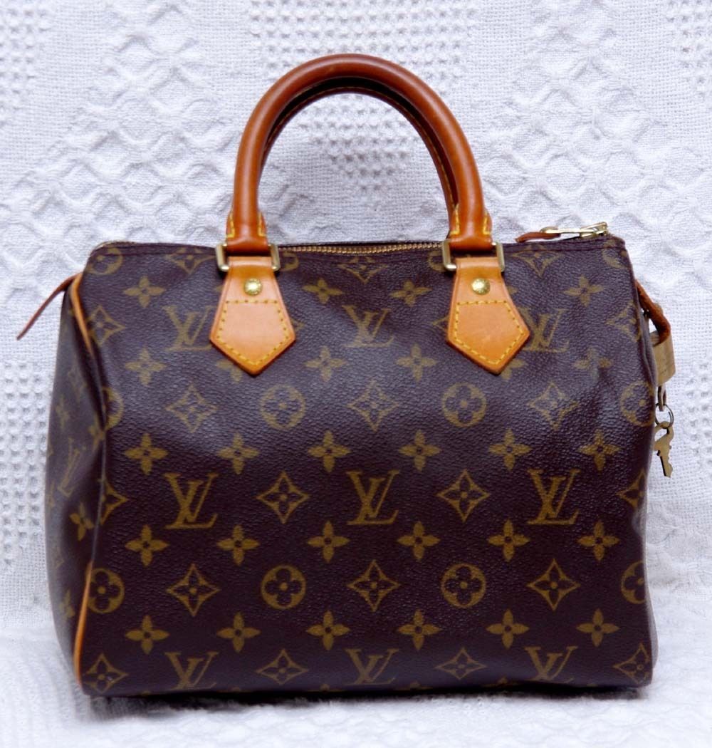 Louis Vuitton Monogram Speedy 30 Handbag Authentic