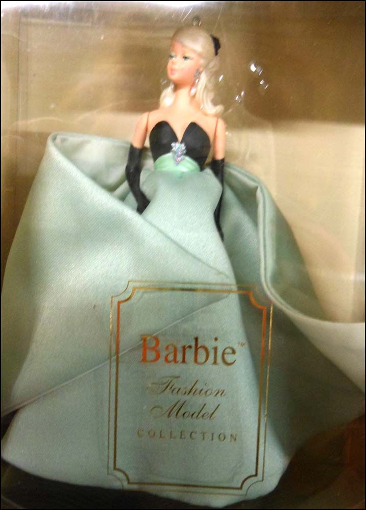 Barbie Fashion Model Ornaments Hallmark Keepsake in The Pink