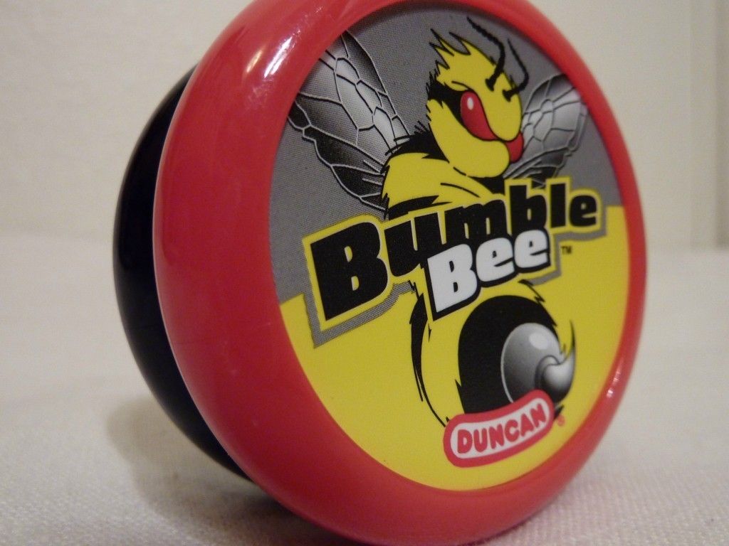 Duncan Bumble Bee YoYo Bonus 1 Free Polyester String