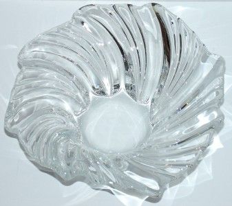 Mikasa Crystal Belle Epoque Round Swirl Bowl Centerpiece 8 1 4 SN000