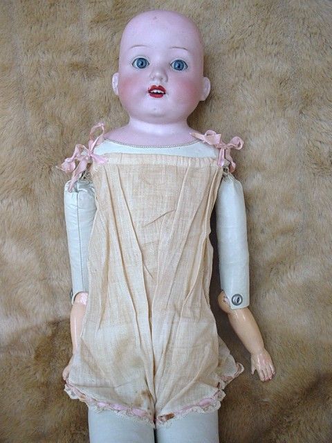 Ernst Heubach Koppelsdorf 275 1 German Bisque Doll w Kid Body Lace