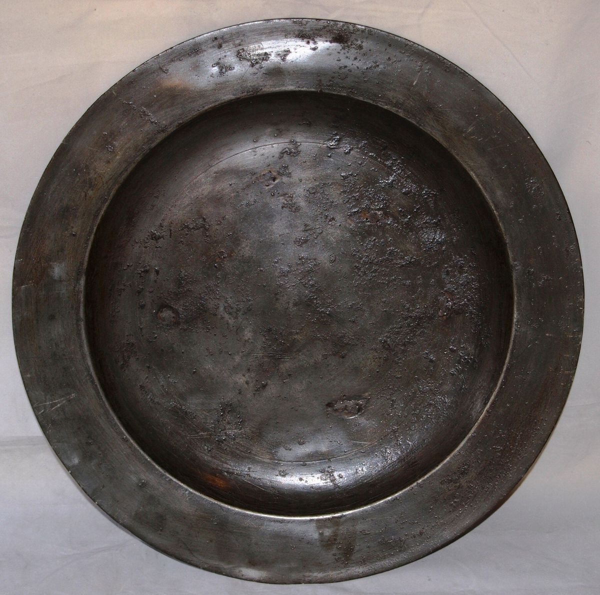 Antique English Pewter Plain Rim Charger 16 5 inch Diameter Circa 1730