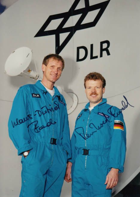 German cosmonauts Flade + backup Ewald handsigned DLR glossy photo