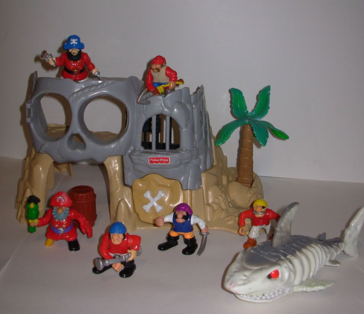 Fisher Price Adventure Pirates Island Playset With Pirates Skeleton