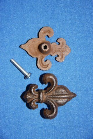 10 ct CAST IRON FLEUR DE LIS DRAWER PULLS CABINET KNOBS FURNITURE