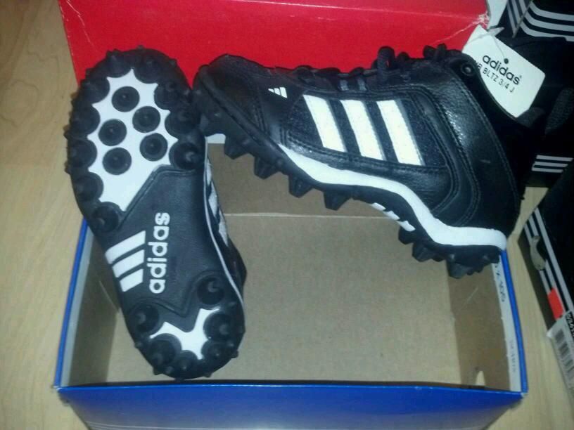 New Adidas Kids Football Cleats Corner Blitz 3 4 J Sz 10K 11K Retail $