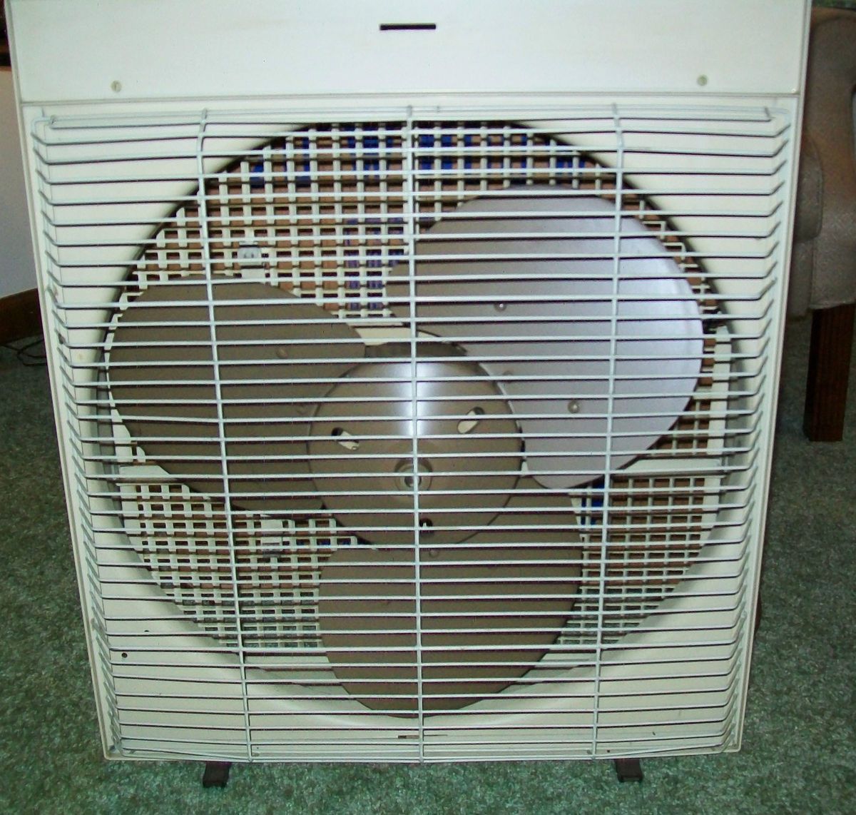  20 Reversible 3 speed box Window/floor fan w/original box