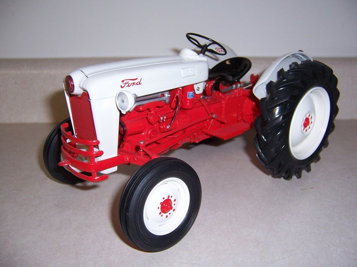 1953 Ford Jubilee Tractor Franklin Mint Vintage Farm Toy 1 12