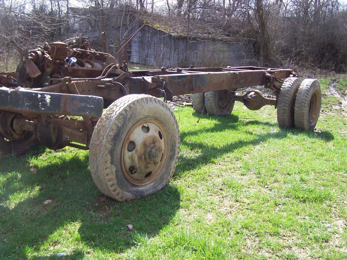 1972 Ford F600 4x4 Complete Drive Train Front Rear Axles Transfer On Popscreen