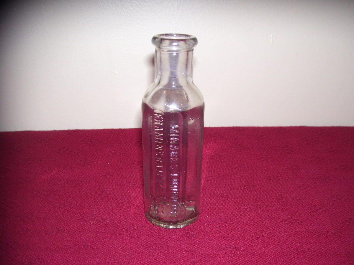 Vintage Minards Liniment Glass Bottle Framingham Mass