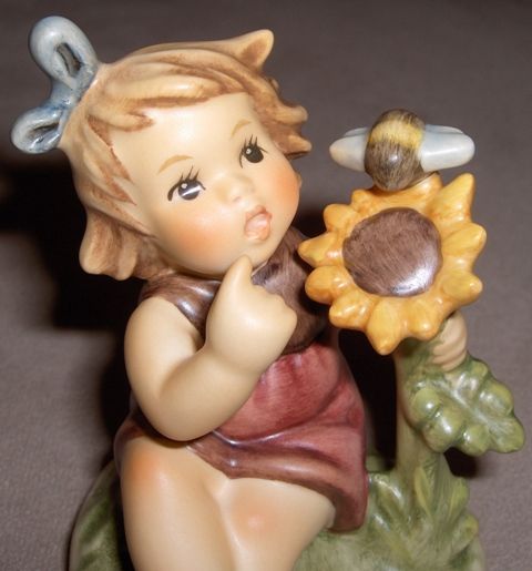 Hummel Goebel Figurine SUNFLOWER FRIENDS RARE SIGNED 2104 Club