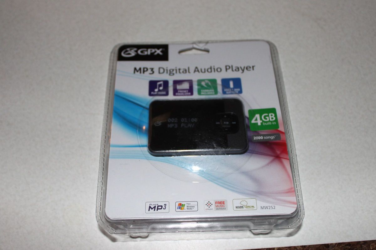 New GPX  Digital Audio Player 4 GB 2000 Songs MW252