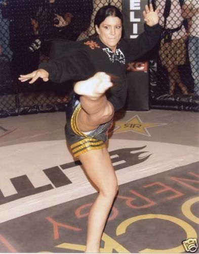 Gina CARANO RARE MMA 8 x 10 Unsigned Photo