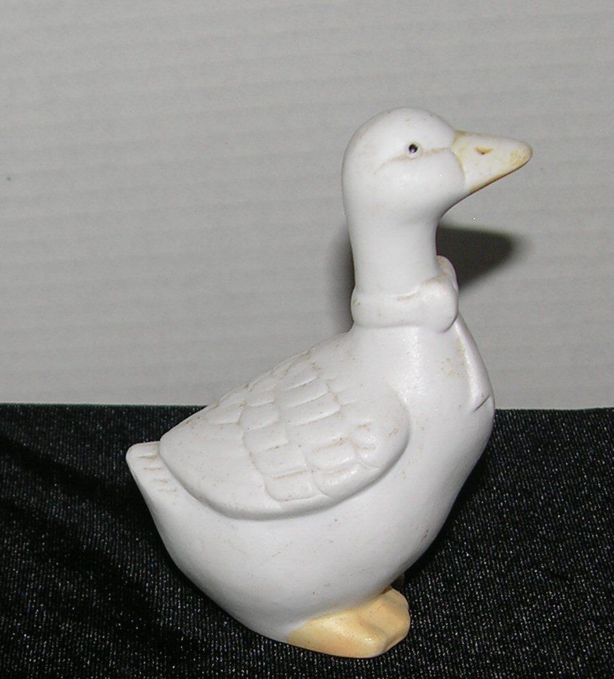 Porcelain Goose Salt or Pepper shaker