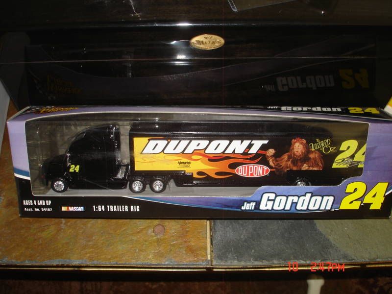 Jeff Gordon 24 Wizard of oz Dupont 18 Wheeler Rig