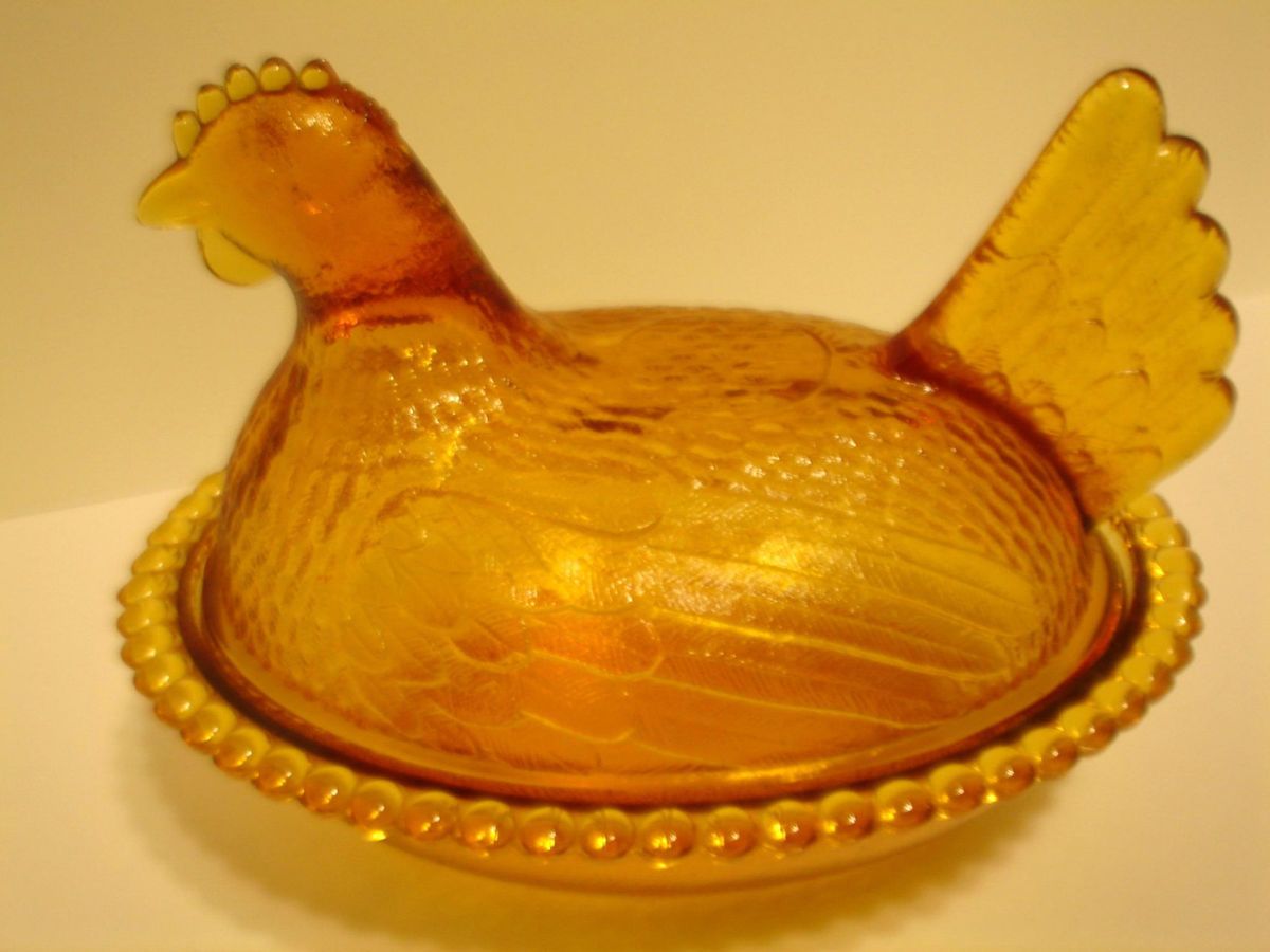 Vintage Amber Color Depression Glass Hen in Nest Covered Dish