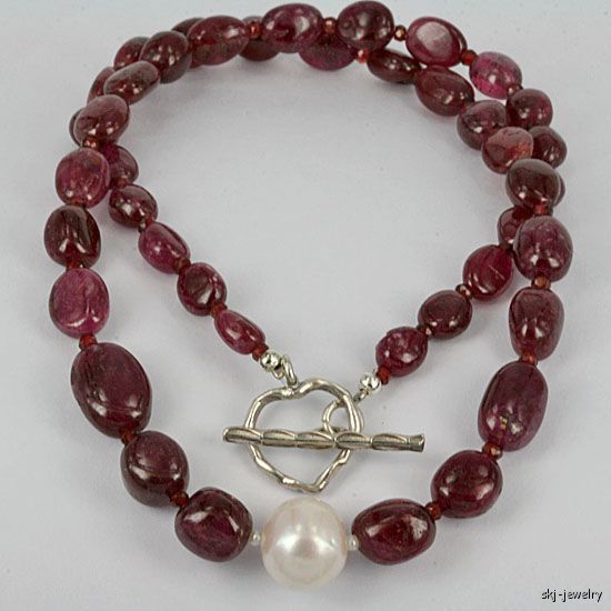 are garnets this is a finished necklace ready to wear