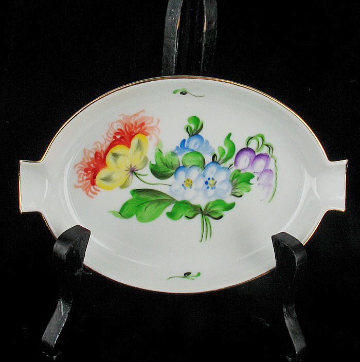 ANTIQUE EARLY HEREND QUEEN VICTORIA FLOWERS OVAL ~ CIGARETTE ASHTRAY