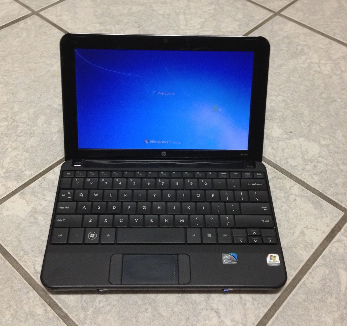 HP Mini 110 1115NR Netbook 10 1 160 GB Intel Atom 1 6GHz 1GB Webcam