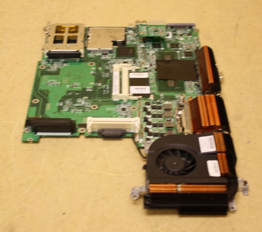 HP Pavilion zd8000 17 Laptop Motherboard with Fan