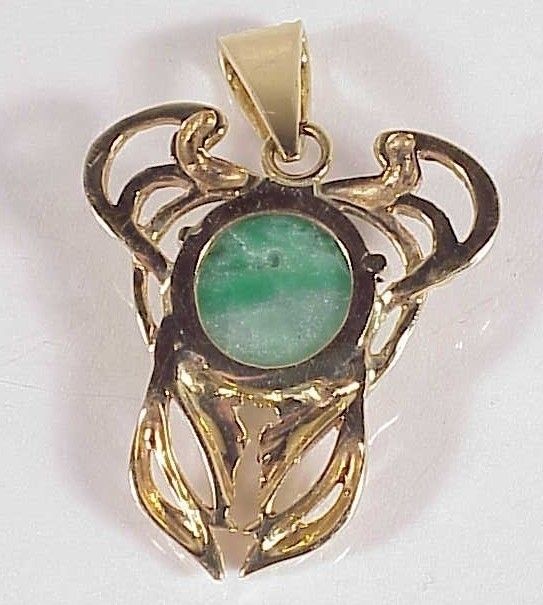 14k 585 Yellow Gold Jadeite Jade Rose Pendant Necklace