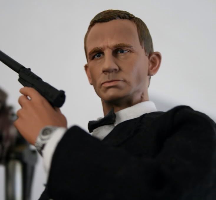 Custom Daniel Craig James Bond 12 1 6 Sideshow Skyfall Action Figure On Popscreen