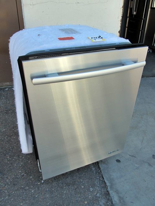 Jenn Air 24 inch Stainless Steel JDB3600AWS Built in Dishwasher