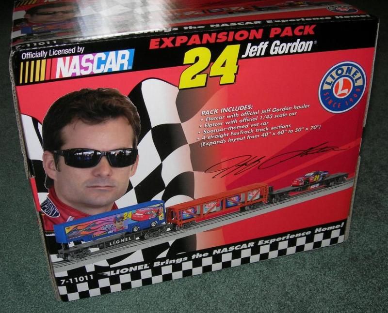 Lionel Trains NASCAR Jeff Gordon Expansion Pack