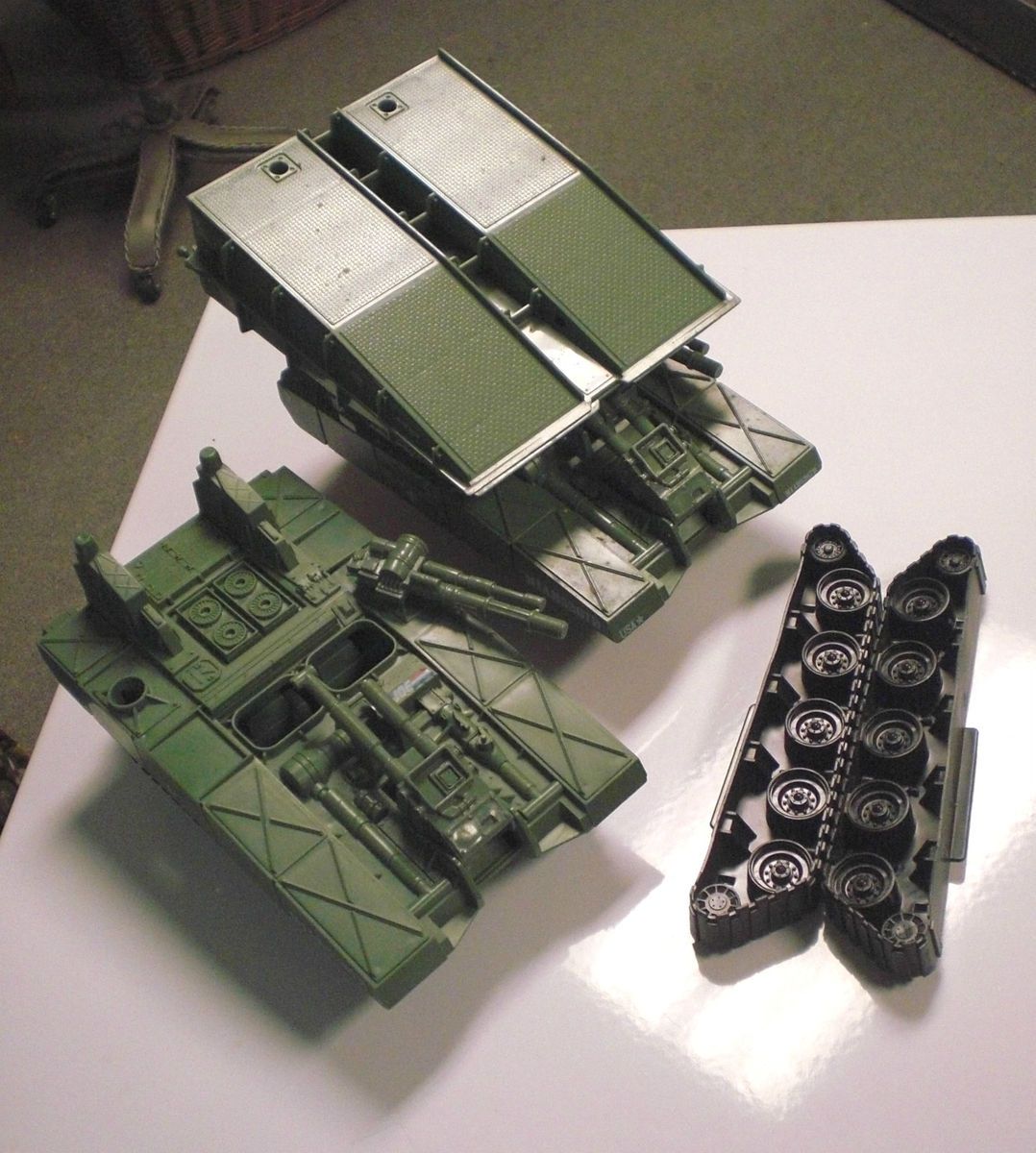 Vintage Hasbro G I Joe Toss N Cross Bridge Layer Vehicle Tank 1984 EXTRAS  