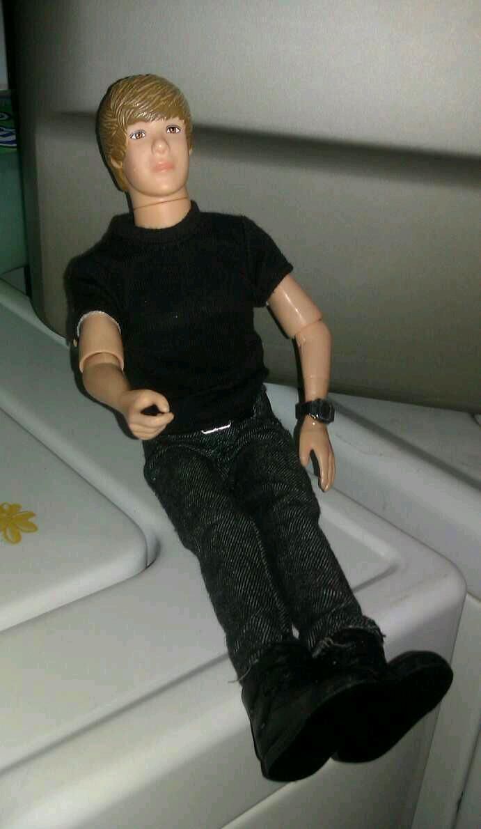 Justin Bieber Doll Talks