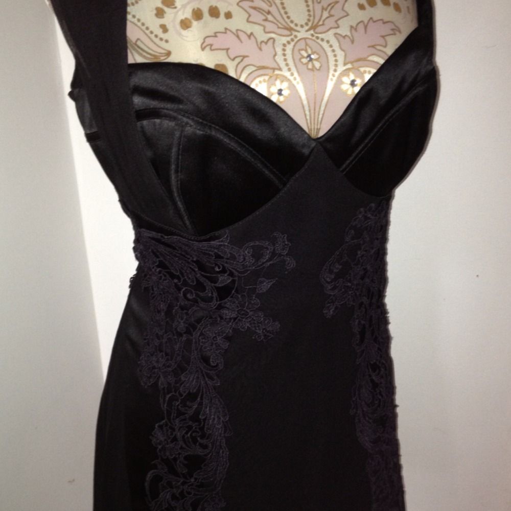 Karen Millen Black Silk Embroidered Dress sz12 Stunning Detail